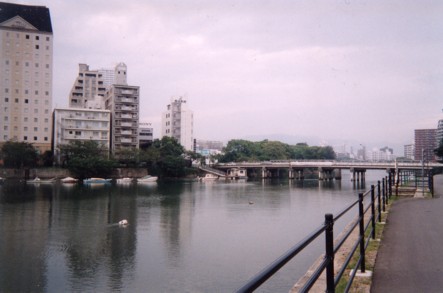 広島市内、2004年夏