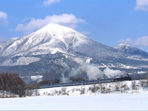 Snow-covered Mountain, train rush