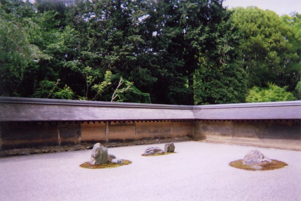 竜安寺（京都府）の石庭の一部